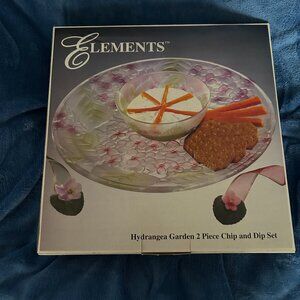 New Elements Chip and Dip Set, Hydrangea Garden, Crystal, Green and Purple VTG